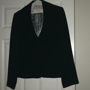 Black fashion women’s blazer with pleated lapels
